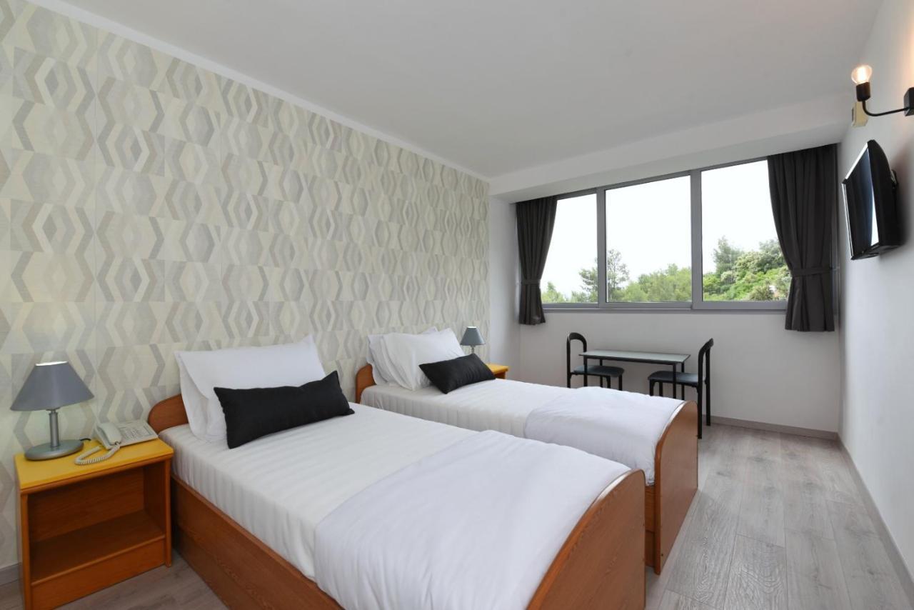 Hotel Tolero Ploce  Luaran gambar