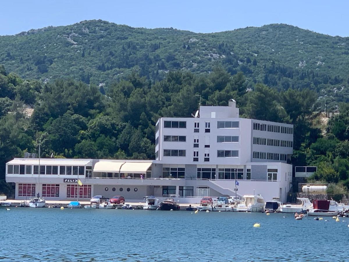 Hotel Tolero Ploce  Luaran gambar